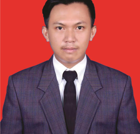 Tri Andriyanto, S.Pd Kepala Sekolah